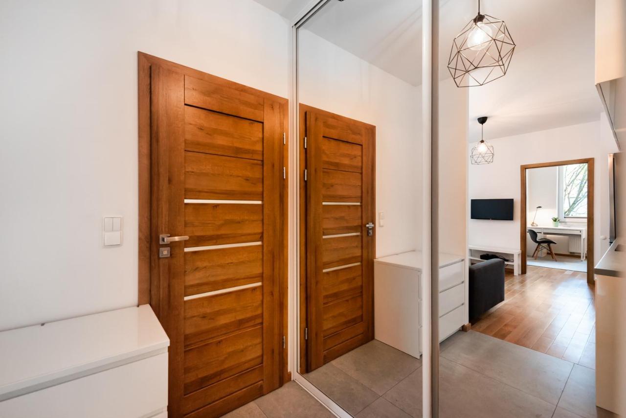 Jaktorowska Comfy Apartment Warschau Buitenkant foto